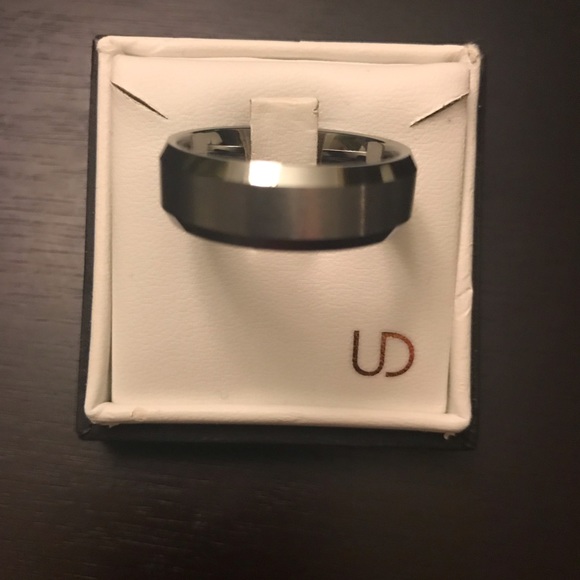 tungsten carbide Jewelry - tungsten carbide band- Never Worn